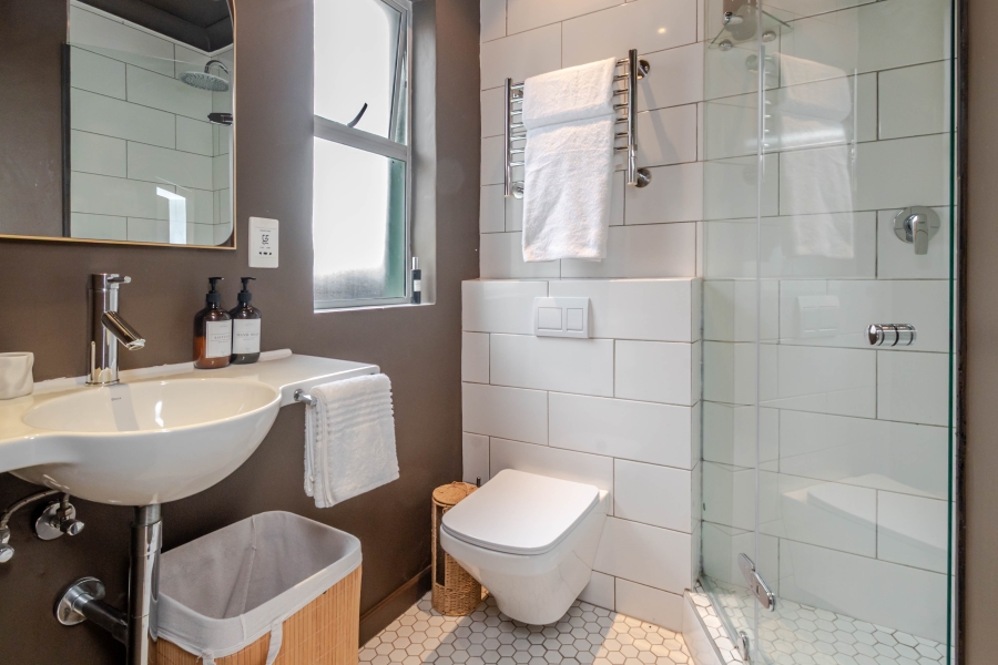 1 Bedroom Property for Sale in Green Point Western Cape